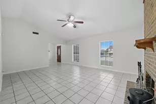 2017 Jessie Pl, Edgecliff Village, TX 76134 - Photo 6