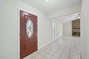 2017 Jessie Pl, Edgecliff Village, TX 76134 - Photo 4