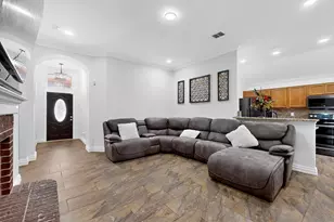 10332 Grigsby Dr, Fort Worth, TX 76140 - Photo 8