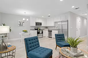 526 W Elm St, Denison, TX 75020 - Photo 1