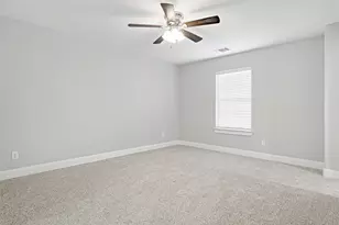 526 W Elm St, Denison, TX 75020 - Photo 12