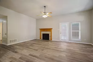 2014 Lee Dr, Denton, TX 76209 - Photo 8