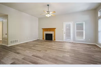 2014 Lee Drive, Denton, TX 76209 - Photo 4