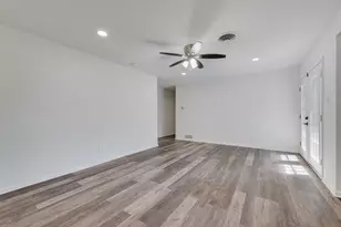 1309 Sycamore St, Waxahachie, TX 75165 - Photo 10