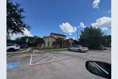 207 E Debbie Lane, Mansfield, TX 76063 - Photo 4