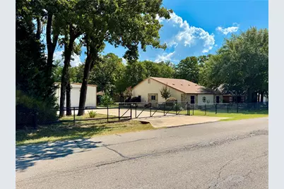 704 Legendary Lane, Gun Barrel City, TX 75156 - Photo 2