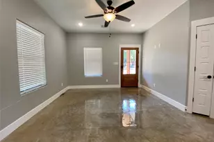 114 W Walker St, Denison, TX 75021 - Photo 6