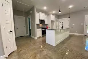 114 W Walker St, Denison, TX 75021 - Photo 8