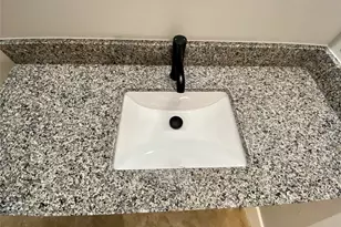 114 W Walker St, Denison, TX 75021 - Photo 14