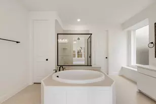 2428 Bussey Dr, Irving, TX 75062 - Photo 12