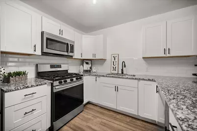 4452 Fletcher Avenue, Fort Worth, TX 76107 - Photo 14