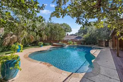 4400 Summercrest Court, Fort Worth, TX 76109 - Photo 32