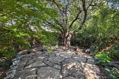 4400 Summercrest Court, Fort Worth, TX 76109 - Photo 32