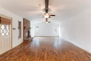 1301 River Oaks Dr, Flower Mound, TX 75028 - Photo 10