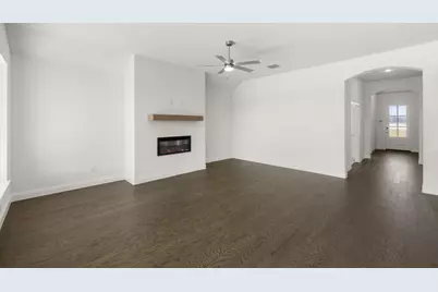 109 Grey Wolf Court, Godley, TX 76044 - Photo 8