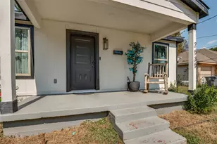 2535 Ghent St, Dallas, TX 75215 - Photo 2