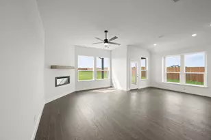 121 Grey Wolf Ct, Godley, TX 76044 - Photo 10