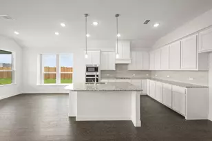 121 Grey Wolf Ct, Godley, TX 76044 - Photo 4