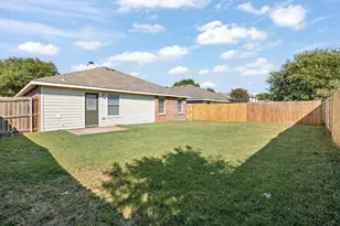 1129 Cottonwood Dr, Crowley, TX 76036 - Photo 26