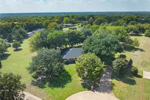 1020 Sunset Cir, Lowry Crossing, TX 75069 - Photo 2