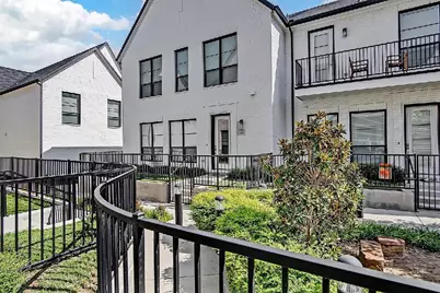 123 Garden Court E, Arlington, TX 76013 - Photo 2