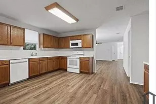 1665 Stonehaven Pl, Little Elm, TX 75068 - Photo 4