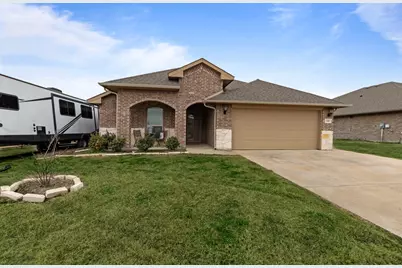 115 Oak Springs Loop, Mabank, TX 75147 - Photo 1