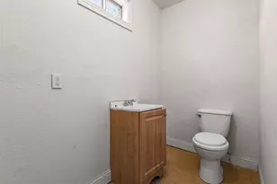 704 S Beacon St, Dallas, TX 75223 - Photo 22