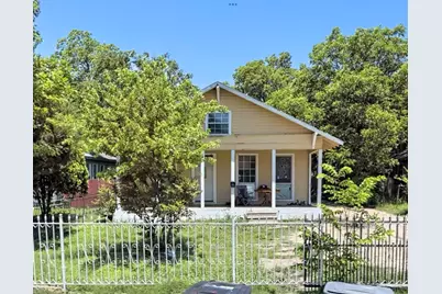 704 S Beacon Street, Dallas, TX 75223 - Photo 1