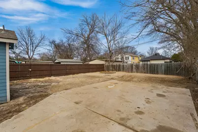 704 S Beacon Street, Dallas, TX 75223 - Photo 26