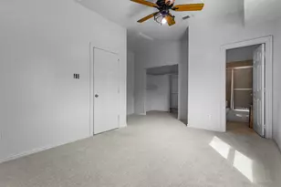 704 S Beacon St, Dallas, TX 75223 - Photo 14