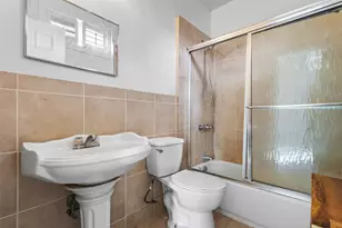 704 S Beacon St, Dallas, TX 75223 - Photo 16