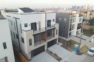 1021 Mobile St, Dallas, TX 75208 - Photo 2