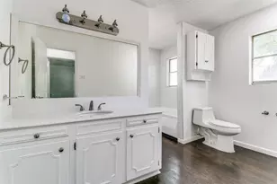 933 Charleston Ct, Bedford, TX 76022 - Photo 20