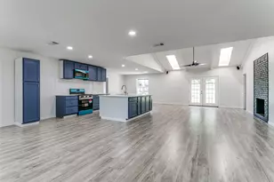 933 Charleston Ct, Bedford, TX 76022 - Photo 8