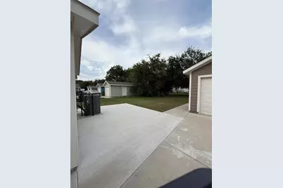 311 SW 14th Avenue, Mineral Wells, TX 76067 - Photo 22