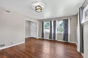 1029 S Bryan St, Mesquite, TX 75149 - Photo 4