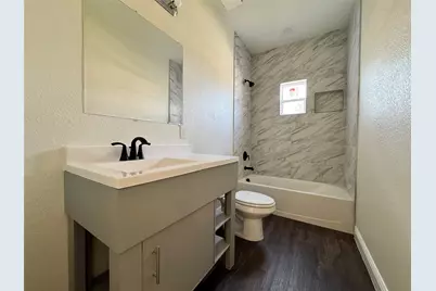 2010 Nantucket Village Drive, Dallas, TX 75217 - Photo 4