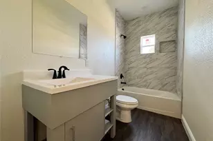 2010 Nantucket Village Dr, Dallas, TX 75217 - Photo 4