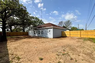 2010 Nantucket Village Dr, Dallas, TX 75217 - Photo 20