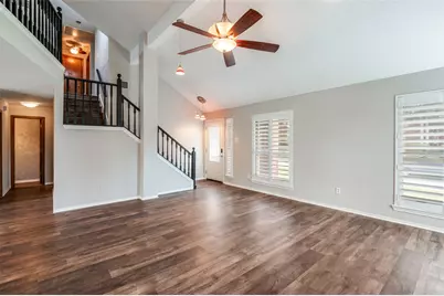 3801 Silver Maple Drive, Carrollton, TX 75007 - Photo 4