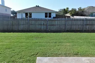 1404 Wenatchee Dr, Krum, TX 76249 - Photo 28