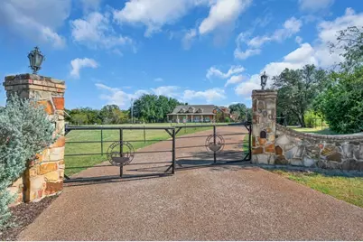 2300 N Rock Creek Road, Waco, TX 76708 - Photo 2