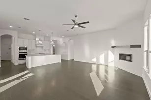 701 Seahawk St, Joshua, TX 76058 - Photo 6