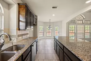 7116 Playa Imperial Ln, Grand Prairie, TX 75054 - Photo 14