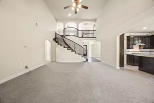 7116 Playa Imperial Ln, Grand Prairie, TX 75054 - Photo 8