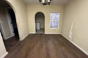 902 Burleson St, George West, TX 78022 - Photo 8