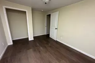 902 Burleson St, George West, TX 78022 - Photo 12