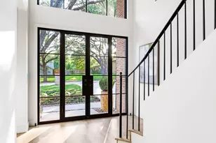 3944 Dalgreen Dr, Dallas, TX 75214 - Photo 4