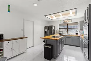 314 Hillside Ct, Garland, TX 75043 - Photo 8